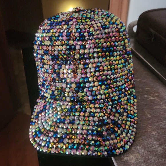 Bedazzled hat OZ never worn! - Picture 3 of 3